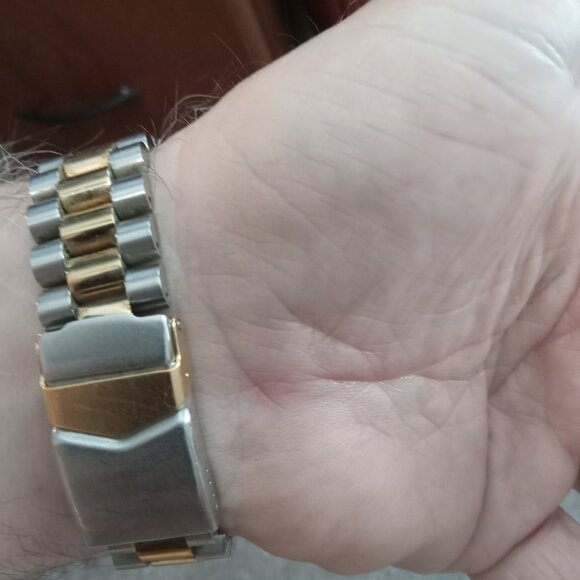 CERTIFIED Men's Seapearl 600 Quartz Diver Watch Two-Tone Watch - Picture 4 of 7